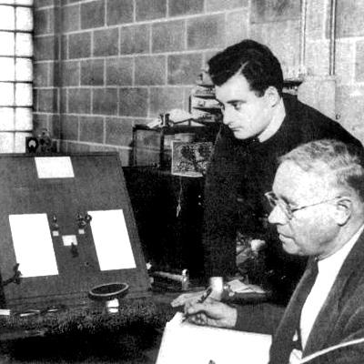 Purdue s semiconductor history 1941: WWII: Semiconductor diode rectifiers http://www.computerhistory.