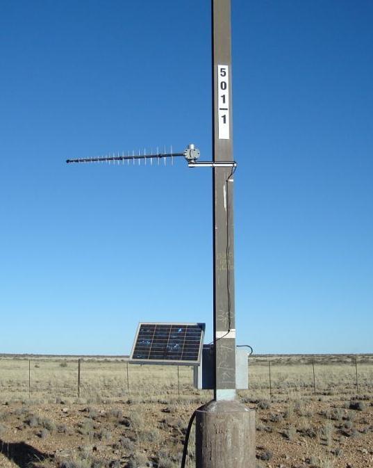 Figure 5: Solar Powered Unit at OREX (left) and Double Receiver Unit at Coal Line (right) 3.