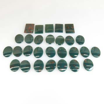 12mm) and 12 rectangular (13mm x 18mm) 11 28 OVAL AND RECTANGULAR BLOODSTONE PANELS