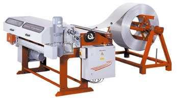 MSS 1250 cleaving system Longitudinal cut and cut-to-length system for wide strip up to 1,250 mm in width and with a maximum thickness of 1.25 mm.