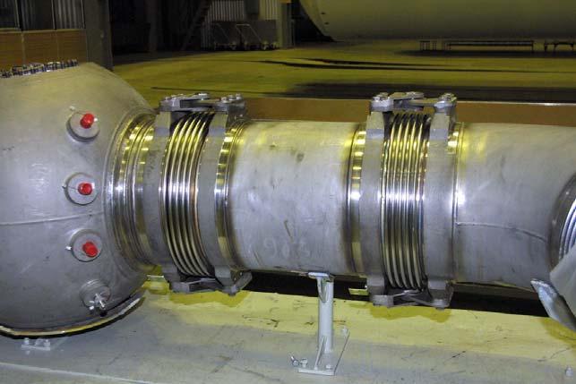 alloy; It is installed on the pipes with diameter