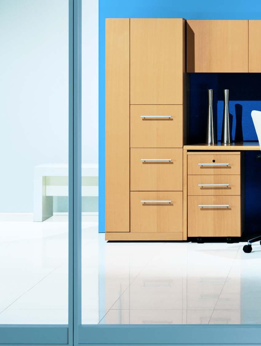 Through modular construction, Masters Series is designed to create credenzas and returns with modular lateral files, pedestals and storage components which share common tops for a consistent,