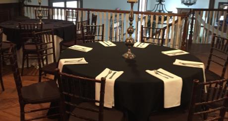 Linens - $75.00 (Seating up to 24 guests) Black Linens Underlay $12.