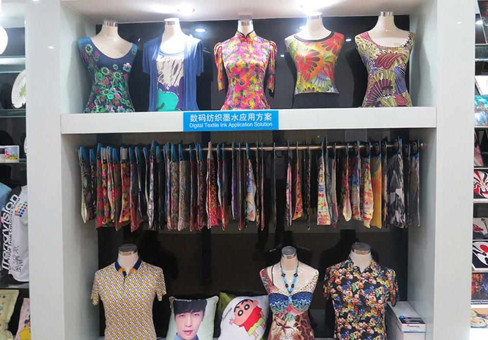 15 Printing Represents Fashion Fabric printing is an important element of the growing fashion industry.