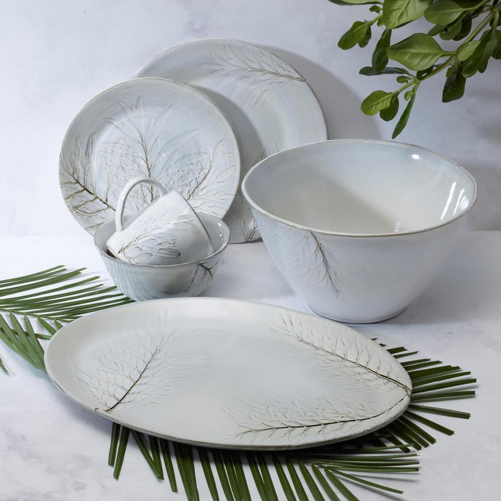 Bring the romance and beauty of botanicals to the table with Mikasa Arya dinnerware.