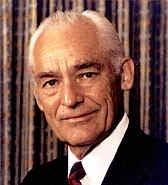 Sam Walton Samuel Moore Walton (March 29, 1918 April 6, 1992) was the founder of the giant American retailers Wal-Mart and Sam's Club.