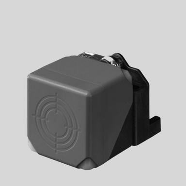 ISS 244 (short construction) Inuctive switches Dimensione rawing en 01-2010/11 50114424 20mm 10-30 V DC 150 Hz embee Short 40 x40mm cubical housing Light plastic housing Built-in short circuit