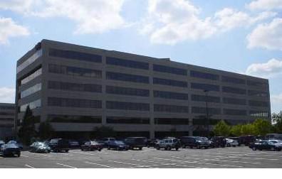 1,200 sf of raised floor data center space. The 1st and 4th floor suites can be leased seperately. 7240-7242 Metro lvd 94 7240-7242 Metro lvd Edina, MN 55439 8,574 SF C 1981 7,619 SF $9.00 Net Inv.
