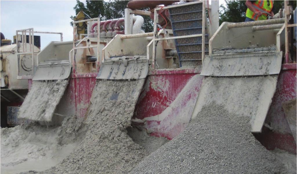 HDD Construction Cuttings Removal A three-stage drilling fluid recycling system.
