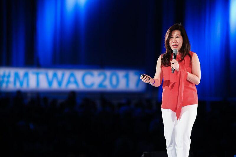The Legacy of the UnFranchise Business International Field Chairman Joanne Hsi shared her story of starting from a humble origin and achieving success with persistence and strong belief.