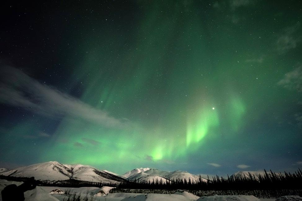 JUNE 29, 2018 INTERMEDIATE Awesome Skies: Tips and Techniques for Photographing the Northern Lights Featuring TOM BOL & ADAM WOODWORTH Tom Bol Tom Bol captured the Aurora coming down like a waterfall