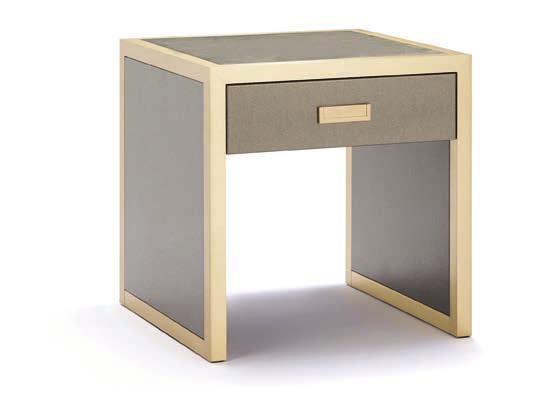 DAVID 3 The David range of chests of drawers includes also a bedside table, available in two different sizes. 52x42,5x44,5h cm - Inch 20.5x16.8x17.
