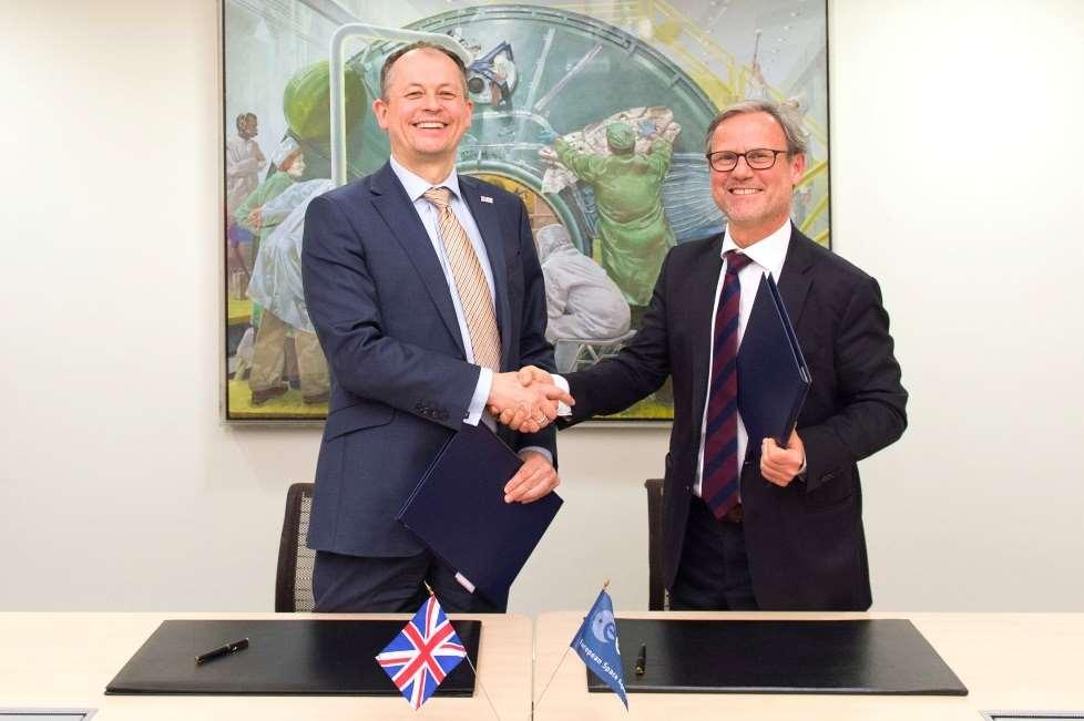 ESA-UKSA Collaboration agreement Understanding for the Sentinel Collaborative Ground Segment Signed 18 th March 2015