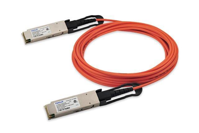 Product Specification Quadwire FDR Parallel Active Optical Cable FCBN414QB1Cxx PRODUCT FEATURES Four-channel full-duplex active optical cable Eletrical interface only Multirate capability: 1.