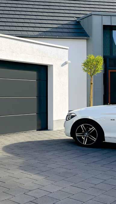 Made in Germany Aluminium frame construction with panel infill The frame's aluminium extrusion profiles and 42-mm-thick, PU-foamed infill made of steel sandwich panels ensure the required garage door