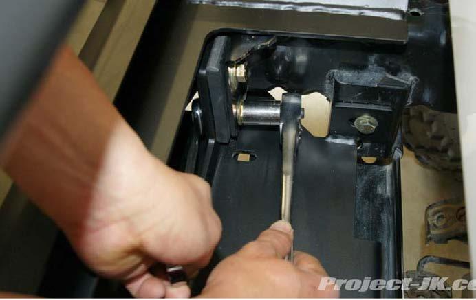 TIGHTEN UP THE (4) MOUNTING BOLTS AND NUTS LOCATED ON THE OUTSIDE OF YOUR JEEP S