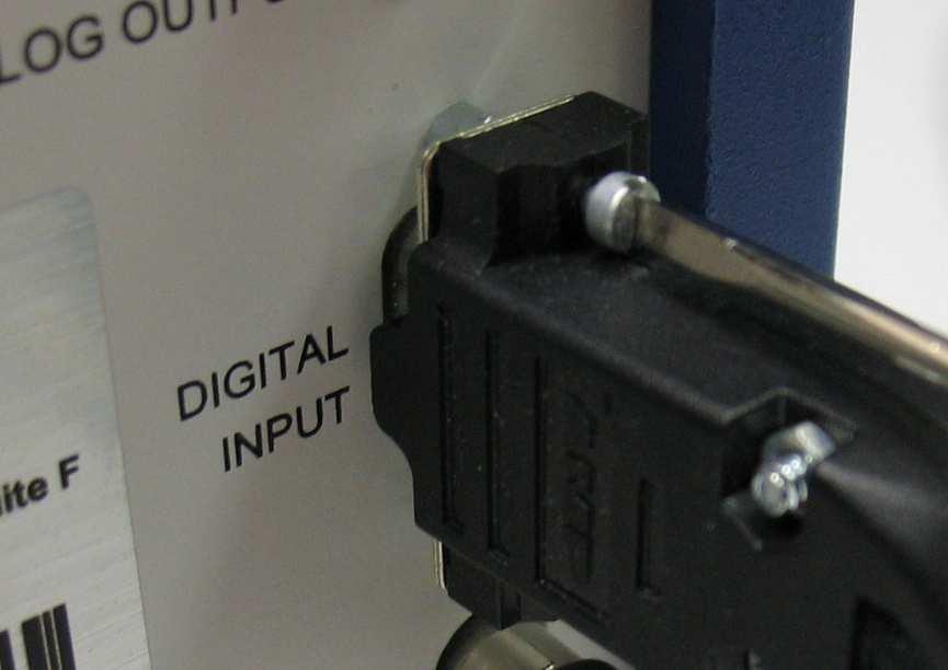 connector to the parallel port of the computer with