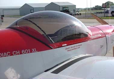With the canopy closed, the rubber trim seals the gap between the edge of the canopy and the Fuselage.