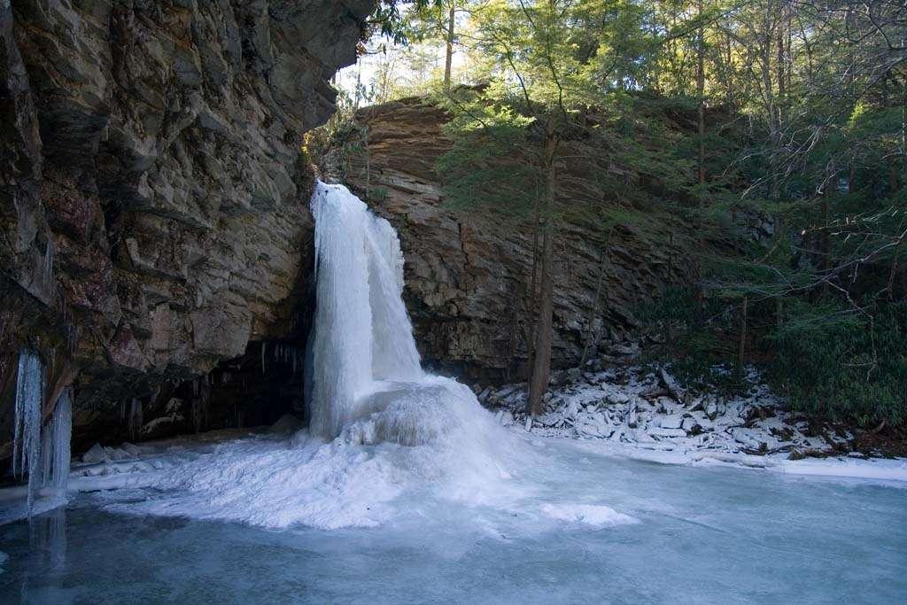 Capturing Frozen Water Upper Falls, Little