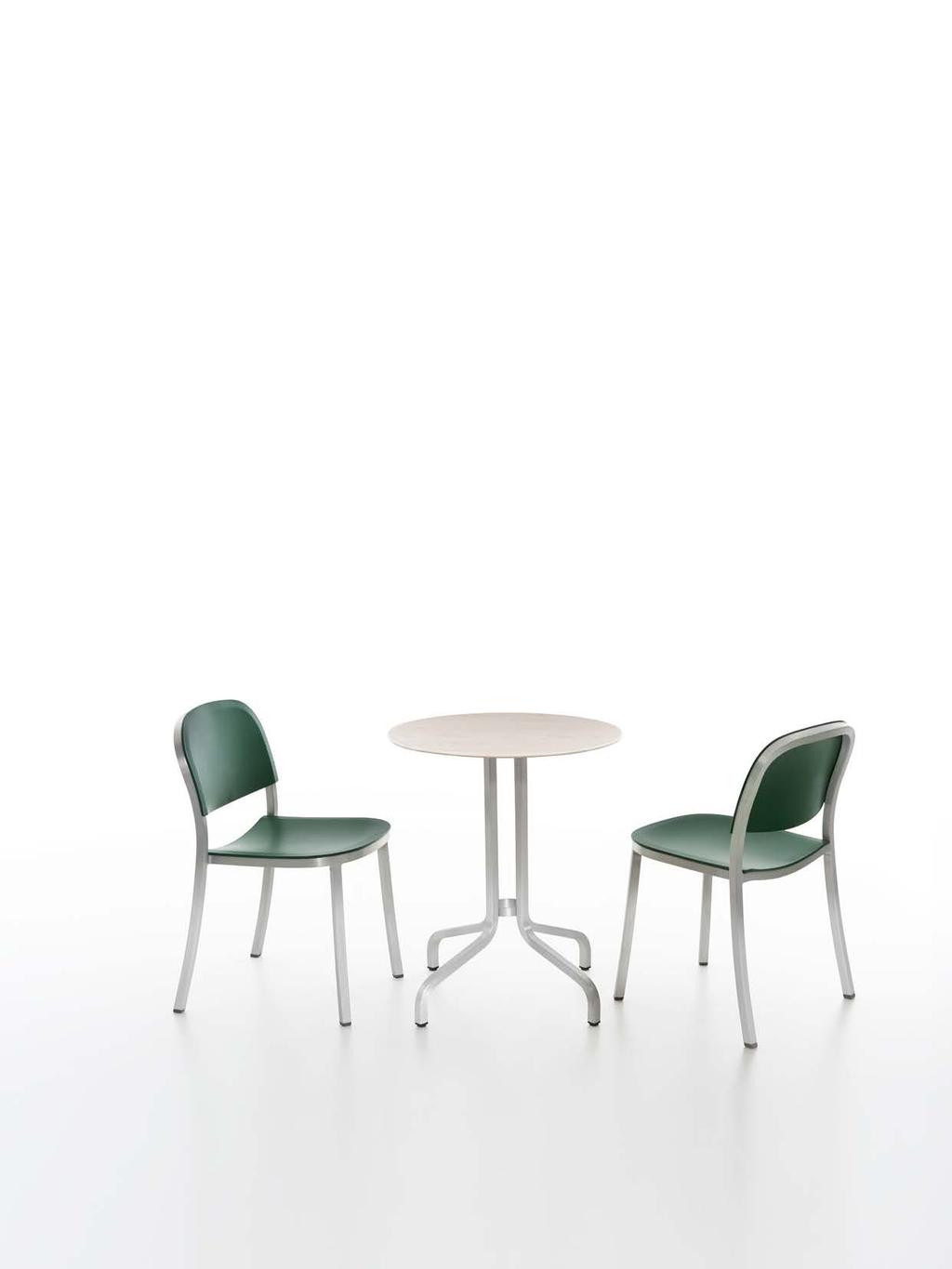 22 Round Café table with table top in solid Ash wood. Chairs with seat and back in Green reclaimed wood polypropylene.