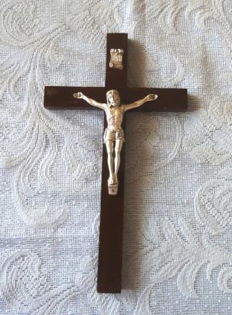 9 cm) C023 Crucifix (arch) 7 x 4 (17.
