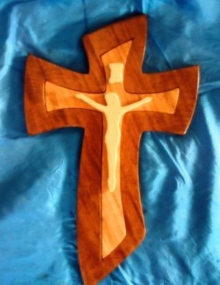 C031 Cross with candle 4.