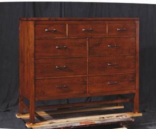 NS-93410-833 NS-93410-310 MASter DreSSer H45¾ W54 D20 Features nine drawers with a floating top.