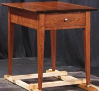 NS-76200-291 End Table H25 W22 D28 Features one drawer.