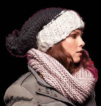 Knitted Hat with Pompon Casual knitted hat with large pompon Coarse