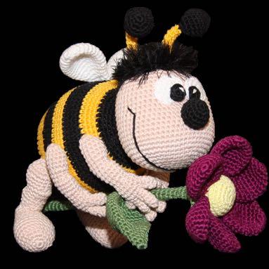 Hubert Bumblebee Feel free to sell Your finished items. Mass production is - of course - not permitted. Do not copy, alter, share, publish or sell pattern, pictures or images.