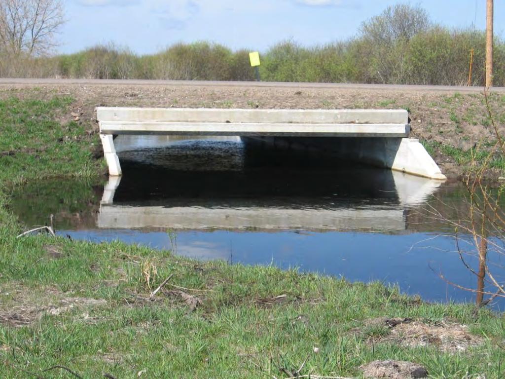 Large Precast Box Culverts Aitkin County replaced existing bridge with 20 ft. x 8 ft. precast box culvert MnDOT standard maximum span is 16 ft.