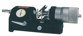 The holders rotate freely on the spindle/anvil of the measuring instrument so as to engage the lead angle of a thread.