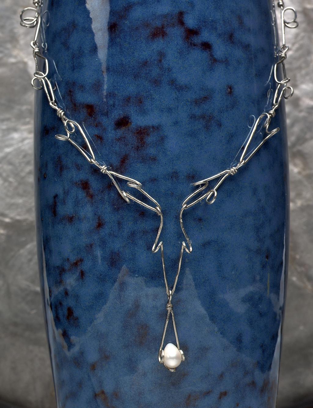 6 MAKE 1 NECKLACE Learn basic wire skills by Cynthia Wuller The links in