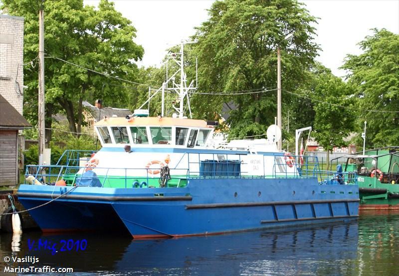 Annex 1 Detailed information regarding hydrographic vessels. Vessel KRISTIĀNS DĀLS. MMSI: 275027000 Call sign: YLAD Home port: Riga, reg.nr. 0123 Twin-hull Al 19.8x6.7x1.