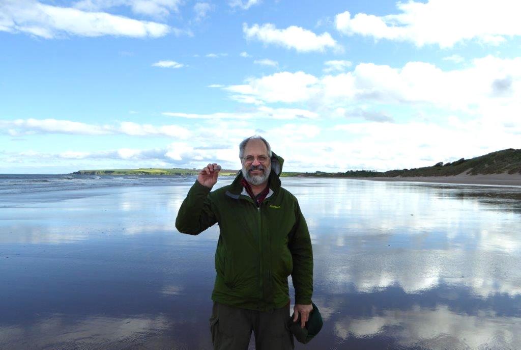 16 Definition of the Month Sharktooth Hill Jim with an agate at Lunan Bay, Scotland. s unting!