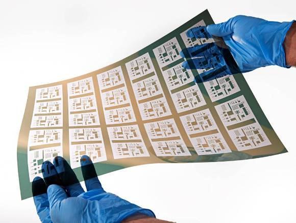 When Printed Electronics meet Design, Usages and