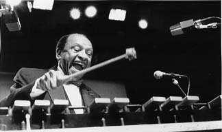 Hamp s Boogie Woogie Biography There is some confusion about the year of Lionel Hampton's birth, which has sometimes been given as 1908.