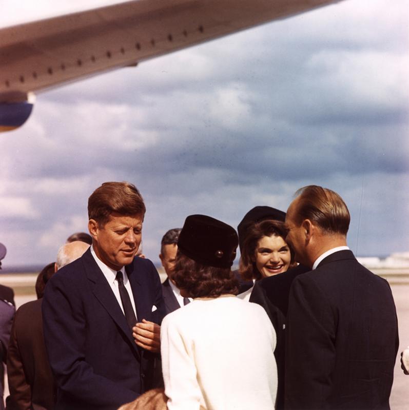 The Assassination of JFK 22 November 1963 JFK, LBJ, and families arrive in Dallas, TX