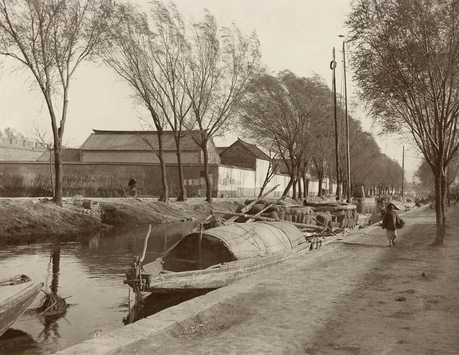 Canal in front of Townwall of Tsinanfu, maintown of the province