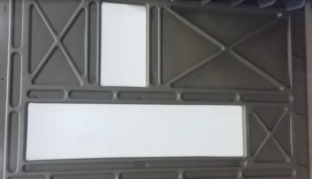 JOB BREAKDOWN KEY POINTS OUTSIDE View of Panel Insert rivet from outside.