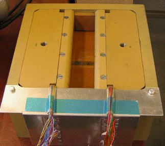 To be able to acquire data on the pressure distribution during pressing, a test set up has been built as shown in Figure 3. In the centre of the mould a series of pressure sensor is placed.
