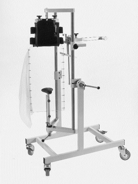 The padded saddle-seat, located between the patient s legs, is adjusted to the child s size. It prevents horizontal movement and serves as a seat during erect positioning.