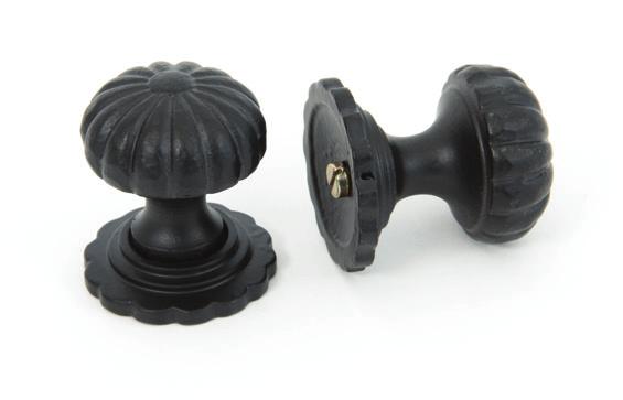 Knob Natural: Black: 33mm 33360 33364 38mm 33359 33363 Oval shaped cupboard knob in two finishes. M4 threaded machine screw supplied.