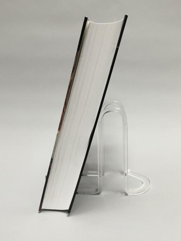 Please use strapping to support the textblock of hardcover books.