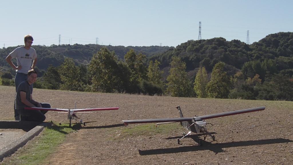 Figure 1: Airplanes in Cupertino Foothills In order to overcome the inaccuracies of GPS positioning, we are relying on vision to track more precisely the position of the trailing plane relative to