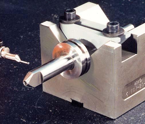 6355V Prismatic clamping block, pair case hardened and ground Size B D E ±0.
