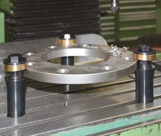 workpiece thicknesses from 40-72 mm and Spacer elements of 25 mm and 50 mm to increase the support height dia. D2 dia.