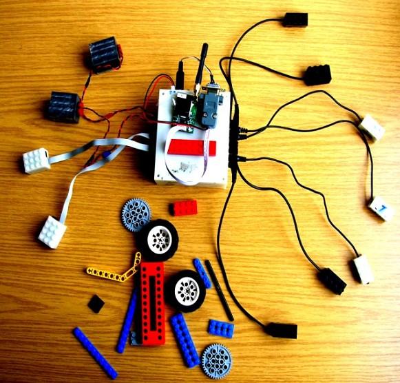 The Telebots-Project (TAMS-Group) Educational robot system which was designed