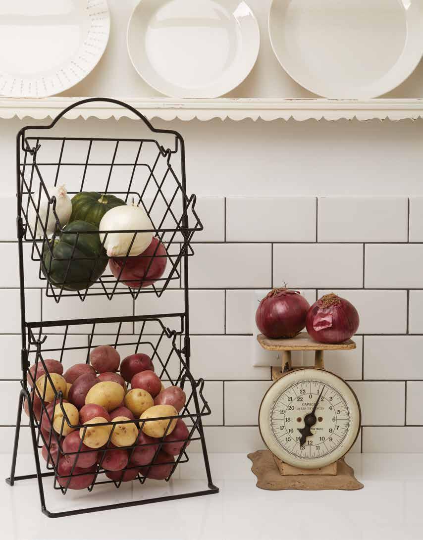 3276 3276 2-Tier Wire Baskets Canasta de Alambre con Dos Niveles This useful and stylish organizer is perfect for anything from fruit