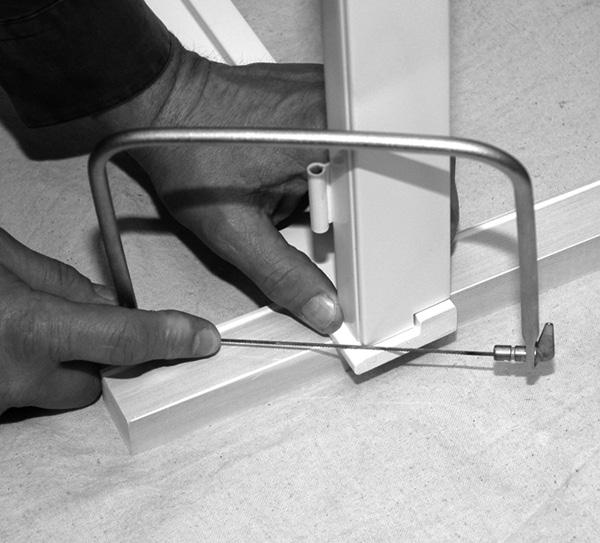 For Z/L frame combinations, file the profile of the Z-frame edge where the Z-frames meet on the top and bottom to ensure a tight fit of the L-frames.